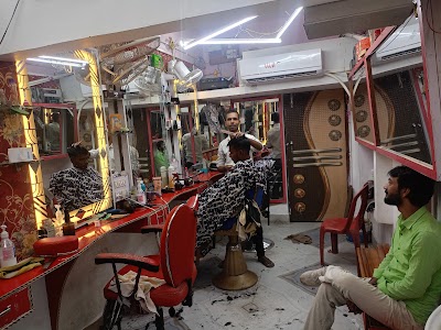 PARLXB5CWBKY_Raj_Parlour_ChIJ60NDFSYb8jkRDFDbZr0oyTo_1