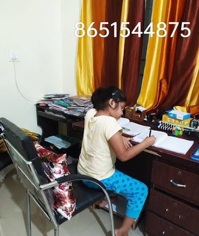 PHARMROMR4IW_Creative_Home_Tuition_ChIJhbrsTcUb8jkRaTQeoreIQkk_3