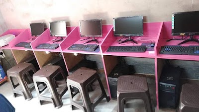 PHARSV0ZVI3V_Aadrsh_Nagar_Coaching_Classes_ChIJbQcgPzAb8jkR50CEFw0lEUY_9