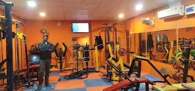 PHYS1F95VYV5_Royal_Gym_and_physiotherapy_ChIJP6lNiWb38TkR2CcGiB2XEf4_1