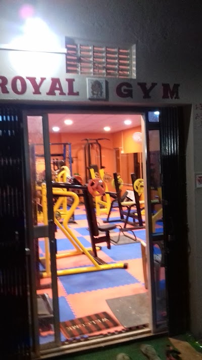 PHYS1F95VYV5_Royal_Gym_and_physiotherapy_ChIJP6lNiWb38TkR2CcGiB2XEf4_5