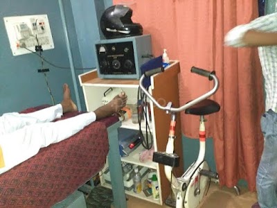 PHYS9AUQYBS5_OM_PHYSIOTHERAPY_CLINIC_ChIJW7kDNxcb8jkRVEDihqOyYXk_10