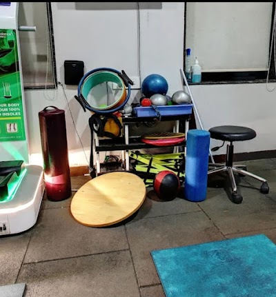 PHYSBOQLFDKV_Malik_physiotherapy_centre___home_visit_ChIJw3feaQEr8jkRuIYG4mGFfq8_1