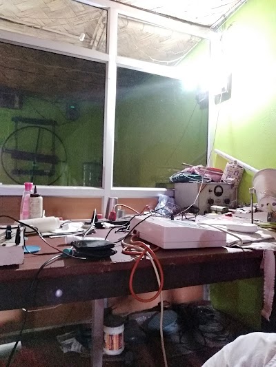 PHYSNAZ7BRWX_ADVANCE_PHYSIOTHERAPY_AND_GYM_ChIJ85oSby8b8jkREv_iMyLPWuk_6