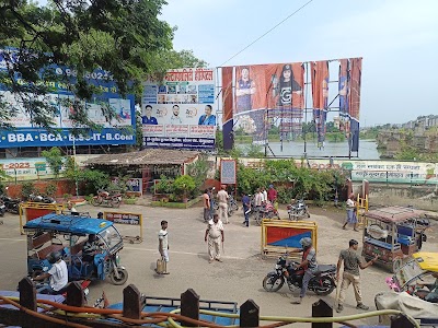 POSTDC82HLDU_Traffic_check_post_ChIJR7eBCwAj8jkR7ppT0w1r4rY_1