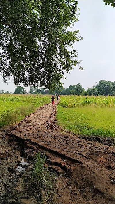 POSTHL1QU26B_Kiranpur_Branch_Post_Office_ChIJo7f_k-H08TkR4TuxE_MDbig_3