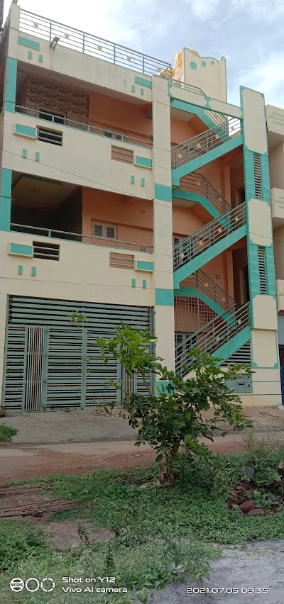 POSTKWMGS9EP_Pachna_Post_Office_ChIJi4JZNb9A8jkR1zwDPYI0CN8_3