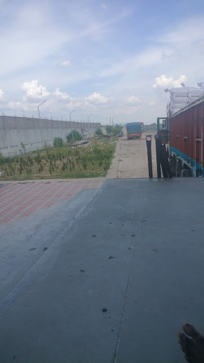 SCHO13H95OFW_Middle_school_kumaitha_ChIJu8z7DiU78jkRLO56tvs86cE_2