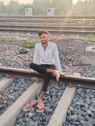 SCHOCNMU609K_UMS_LAKHNA_ChIJHdYlchgh8jkRYRwtDM_T_fs_5