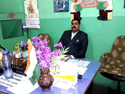 SCHOEOB1UJ2N_St._John_s_School_ChIJJdA0kvE98jkR2_PmXzjuZRA_4