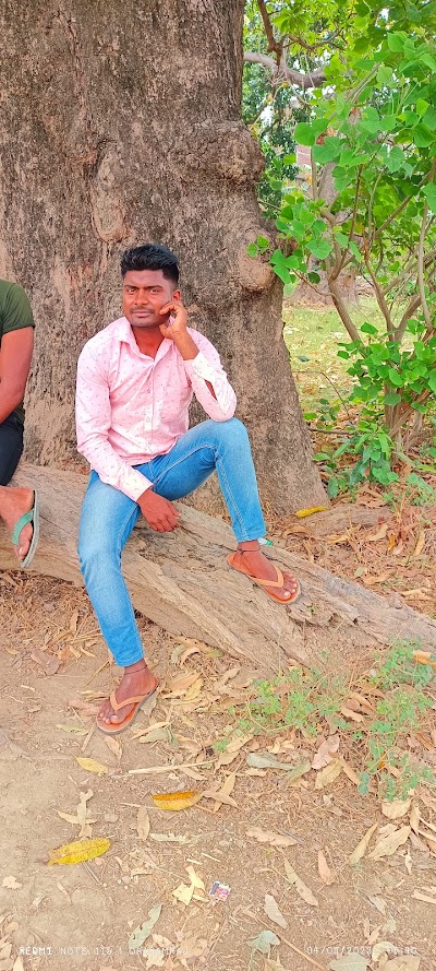 SCHOF2V0UB3C_UHS_TORALPUR_ChIJnaWyhLUh8jkRIVStR7_a9rA_4