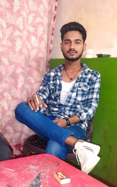 SCHOIMJQCCDB_Utkramit_Middle_School_Akha_ChIJEflTr6sf8jkRth6dNaEUyK0_9