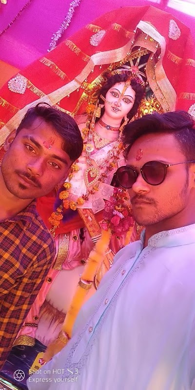 SCHONYLT52PC_Middle_School_Bhawanipur_ChIJi-ls8wcg8jkRogq7-pivPyM_8