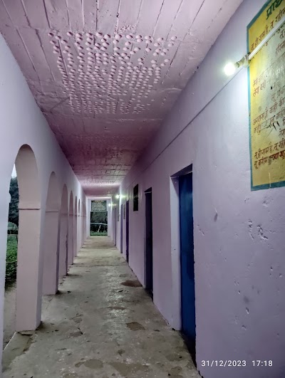 SCHOQ3IC9ZX1_Primary_School_Basauna_Pipariya_ChIJ_0L2aAAZ8jkRIL_2f_5rg7c_2