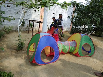 SCHOS6NEE6DM_Kidzee_school_Lakhisarai_ChIJ04B21toj8jkRRirPaJMXqXA_8