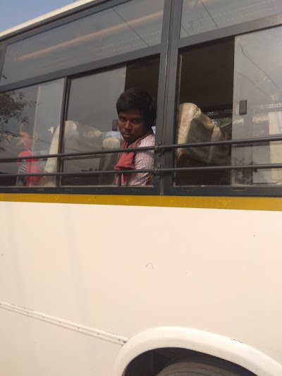 SCHOT17ED6D2_Middle_School_Lahna_ChIJe32t4Pg38jkRoyKf80psmsM_6