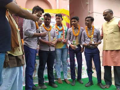 SCHOXY48I0E7_Mid_Point_School_ChIJW2DrTcUX8jkRh4vFG-WhPNU_5