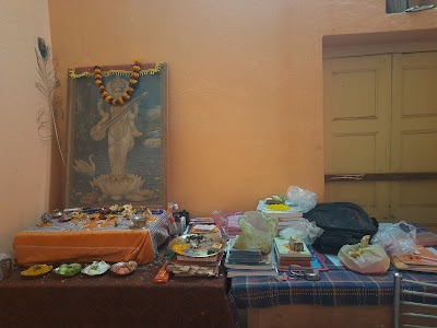 SCHOXY48I0E7_Mid_Point_School_ChIJW2DrTcUX8jkRh4vFG-WhPNU_7