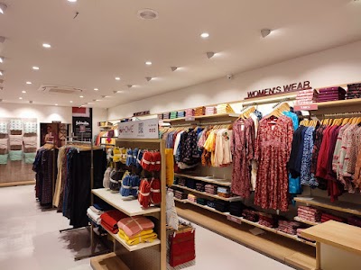 STATM411TWZP_Shiva_Mart_ChIJL53mI9UE8jkRznbytxlQiHw_2