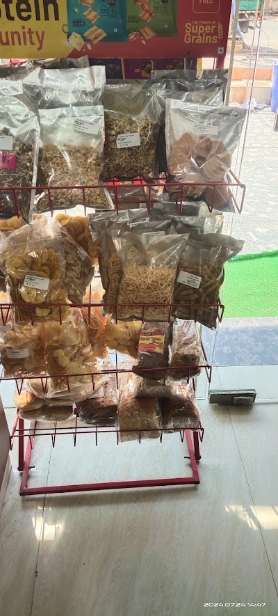 SUPEBWI8BEP1_Zoom_Namkeen___Dry-fruit_s_ChIJkYv0HgBt8jkRUTSSSjwJGtk_1