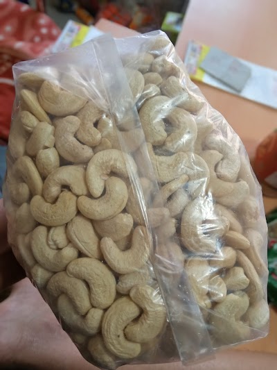 SUPEOIZJCEMP_Radha_Krishna_Kirana_Store_ChIJwXN9TzMj8jkRY9P1ees5MEw_7