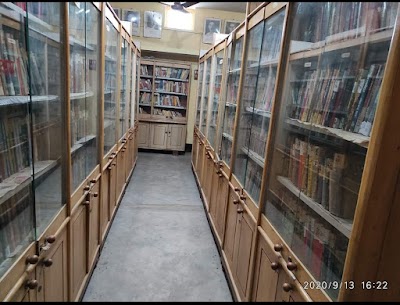 TAXC8C44DJS2_Viplavi_library_ChIJnWtWgWIc8jkRu-1FckPd5OM_6