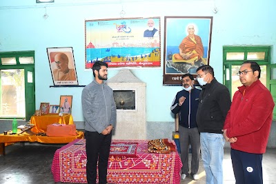 YOGAPYJ03O8G_Yoga_Sansthan_ChIJU40TdyUb8jkRjYx6kuc2hCQ_10