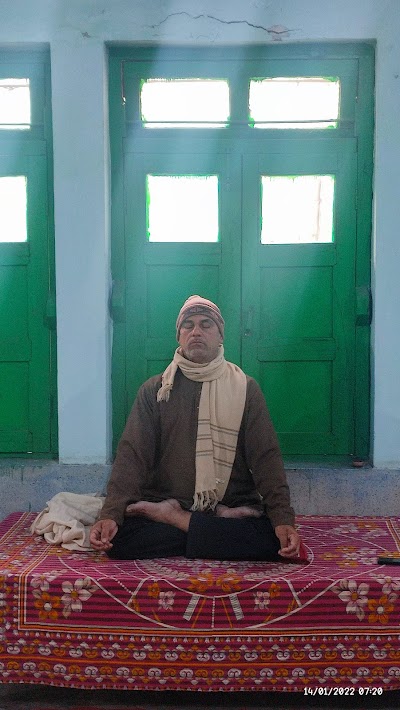 YOGAPYJ03O8G_Yoga_Sansthan_ChIJU40TdyUb8jkRjYx6kuc2hCQ_9