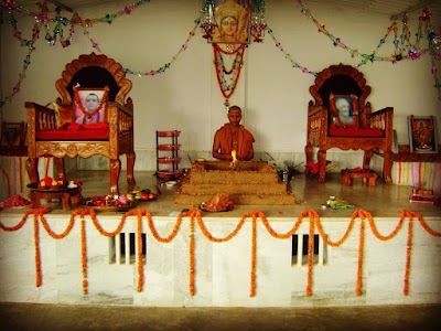 YOGAQC62YPC4_MS_Yoga_Jamui_ChIJy632hDgq8jkRvqRCkaby97s_3